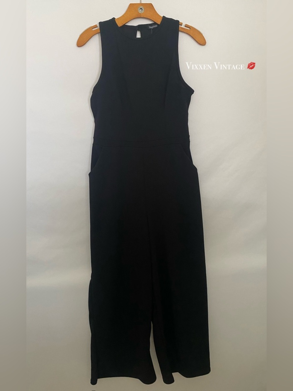 BOOHOO SLEEVELESS WIDE LEG TAILORED JUMPSUIT IN BLACK - Picture 2 of 5